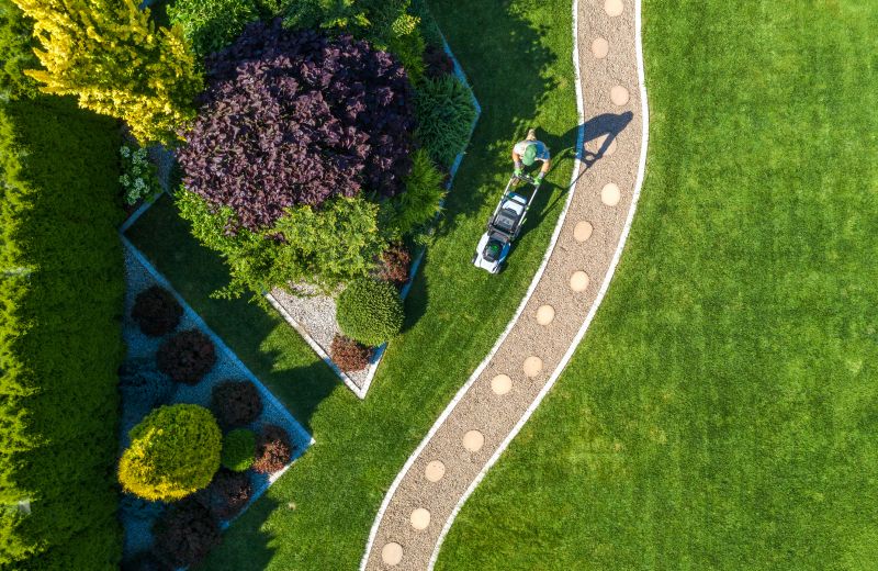 Landscape Maintenance Service
