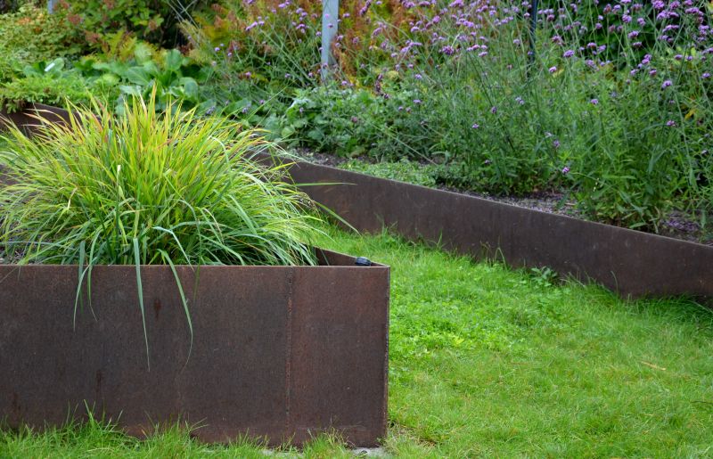 Metal Border Installation