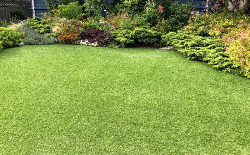 Synthetic Mulch Installation